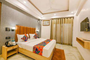 FabHotel Tree House - Nr Yashobhoomi Convention Centre
